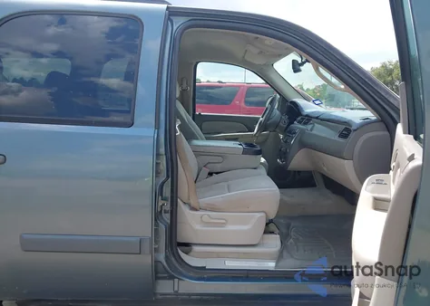 2008 Chevrolet Tahoe Ls from USA, damaged, VIN 1GNFC13028R138883